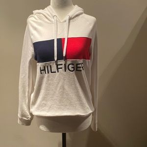 tommy hilfiger hoodie medium